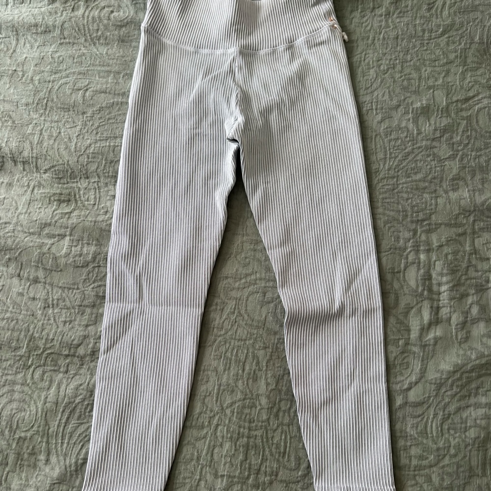 Good American Gray Leggings